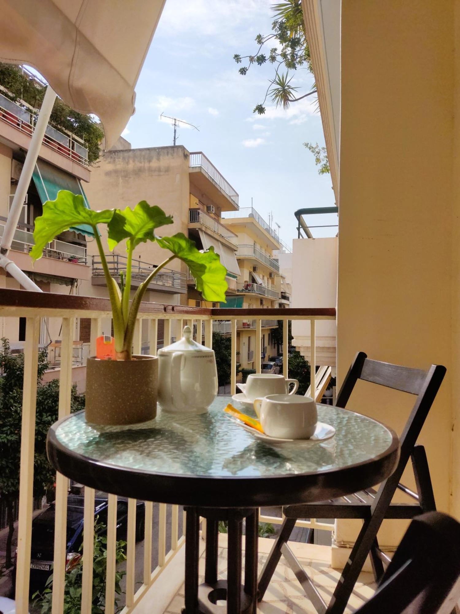 Next To Metro! Bright Apartment With Fully Equipped Kitchen 雅典 外观 照片